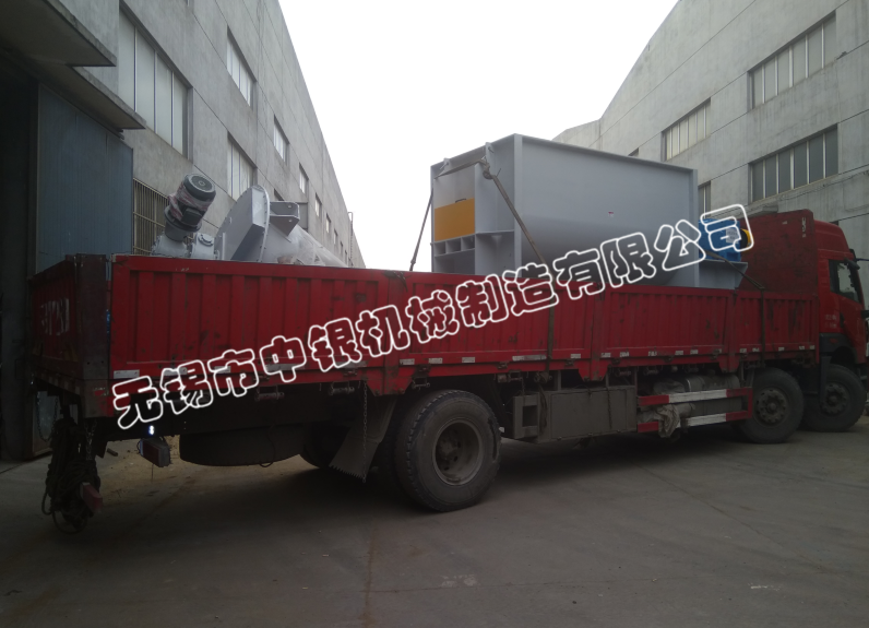 雙螺旋錐形混合機發(fā)往福建泉州